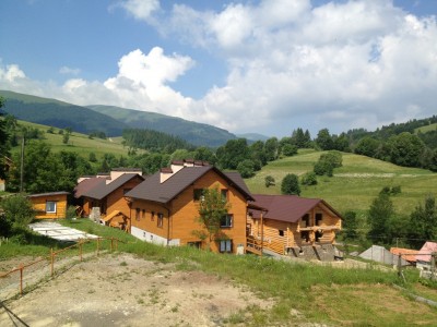 Фото 21.06.13, 10 54 09.jpg (324.7 Кіб) Переглянуто 5398 разів Вид из долины