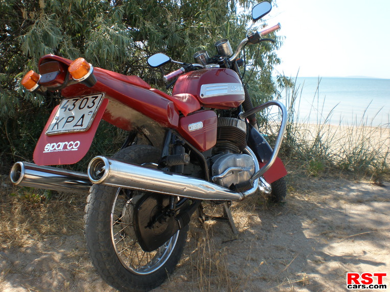 689532-2.jpg