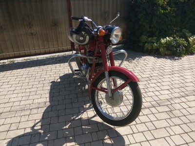 Jawa 350-634 (2).jpg