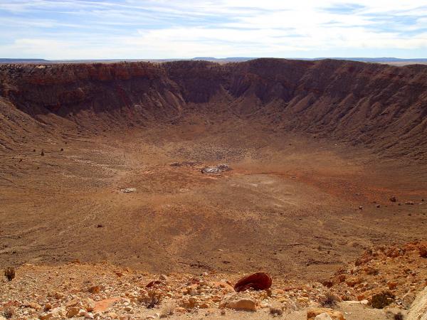 arizonskiy-meteoritniy-krater_13218.jpg