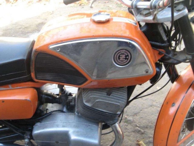 chezet-350-mototsikly_rev1977.jpg