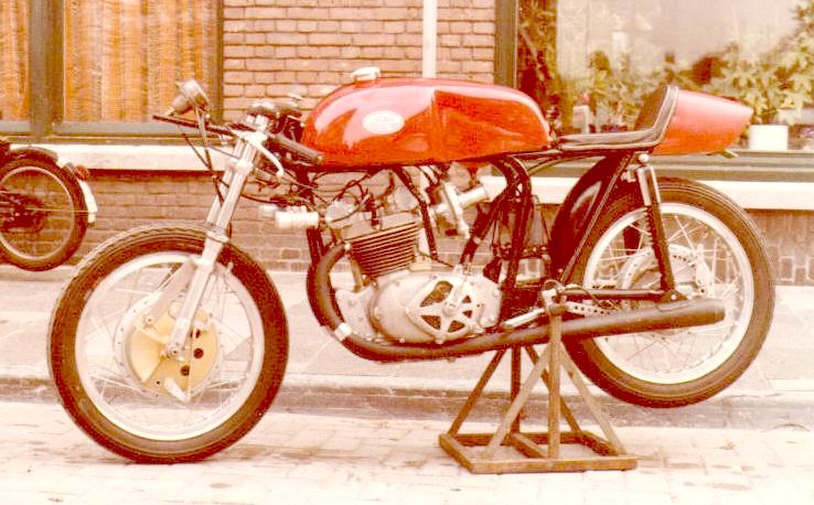 Jawa350-3a.jpg