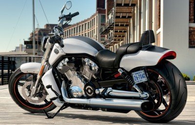Harley &amp; Davidson V-Rod Muscle White