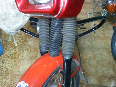 Гофры вилки.JPG (540.96 Кіб) Переглянуто 15210 разів Те что стоят у меня намного толще купленных, где взять такие же?