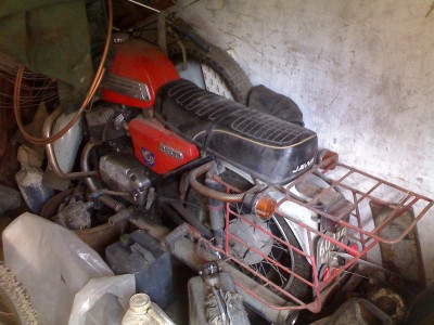 17062007334.jpg (401.27 Кіб) Переглянуто 4155 разів Такой она была в гараже