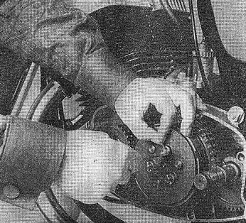 Рис. 40. Демонтаж дисков сцепления
